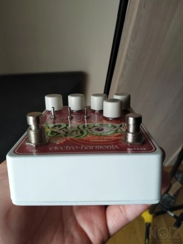 ElectroHarmonix Blurst