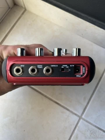 ZOOM B2 Bass Multi Effects