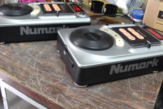 CD Players Numark