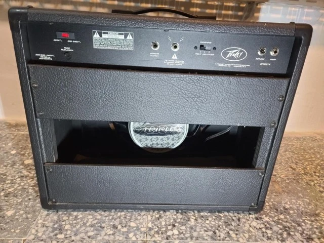 Peavey Triple X 1x12 40w tube guitar com