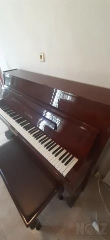 Όρθιο πιάνο PEARL RIVER και σκαμπό