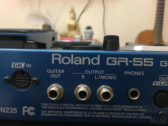 Roland GR-55 Guitar Synthesizer