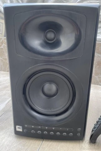 JBL Pro LSR4326P Studio Monitor Speakers