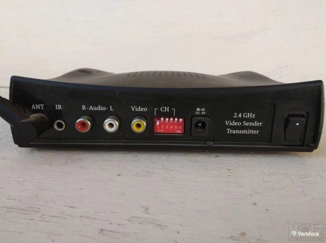 Video Receiver/Transmiter plus cables