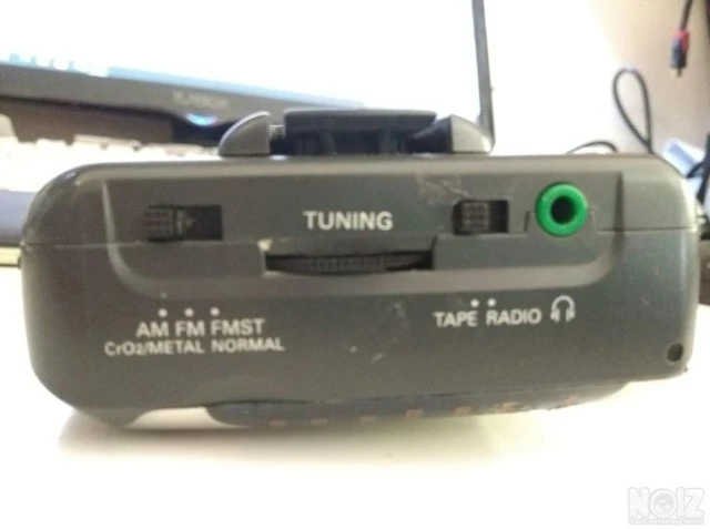 Vintage Philips AQ6585 Cassette Player
