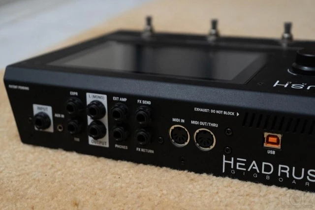 Headrush Gigboard + Headrush Expression 