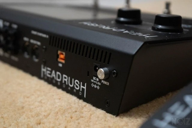 Headrush Gigboard + Headrush Expression 