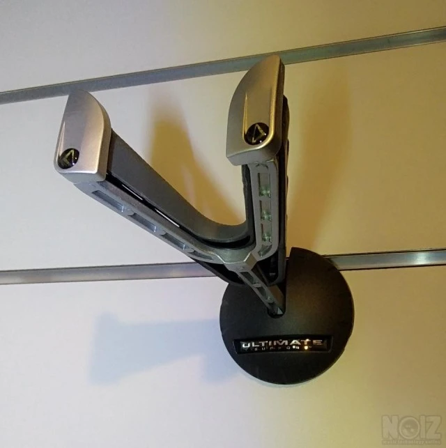 Ultimate Slatwall Guitar Stand