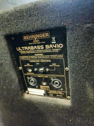 Behringer ULTRABASS BA410