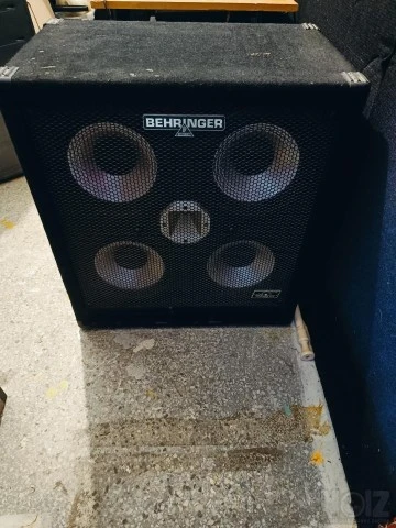 Behringer ULTRABASS BA410