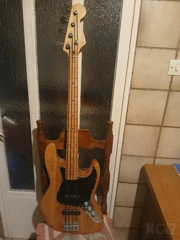 Μπάσο Jazz starfire fretless
