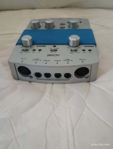 Tascam US-122 Interface