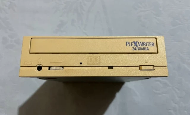 Plextor PX-W2410TA CD-RW