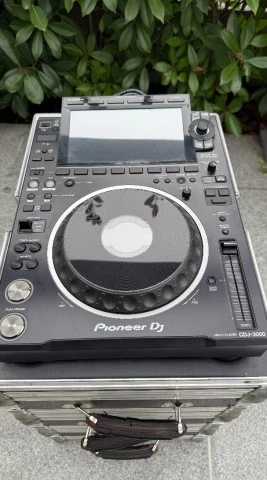 	 CDJ-3000