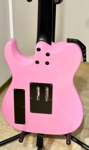 Custom Shred Machine (OQ Guitars) - Pink