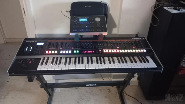 Roland Jupiter-X