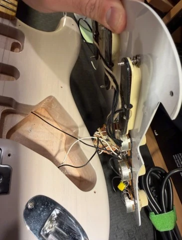 Fender MIJ Hybrid ‘50s Stratocaster (201