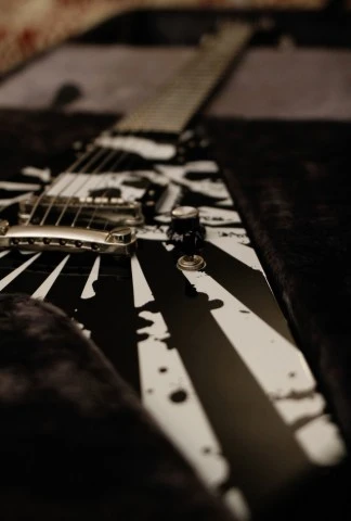 Epiphone Robb Flynn Baritone Flying V
