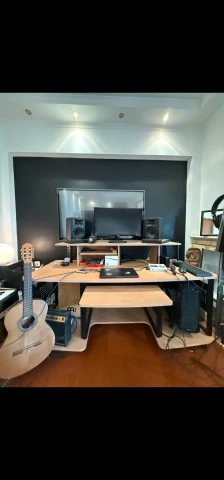Thomann studio desk