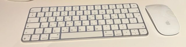 iMac 24-inch -M1 - 8GB RAM - 256 GB SSD