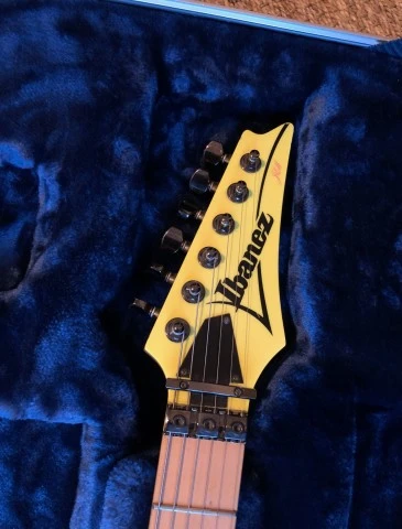 Ibanez JEM777 (1987-1996) 