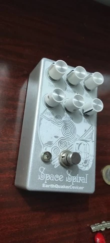 EarthQuaker Devices Space Spiral