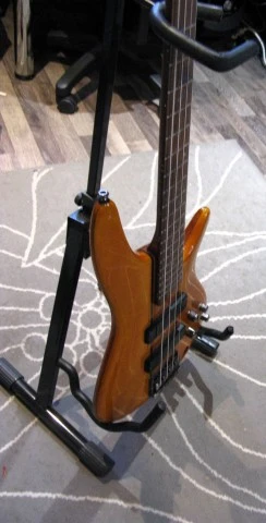Ibanez SR700