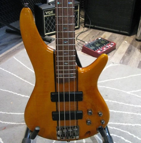 Ibanez SR700
