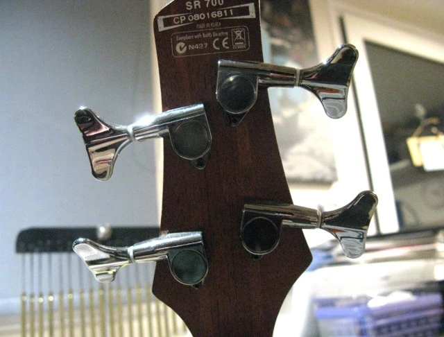Ibanez SR700