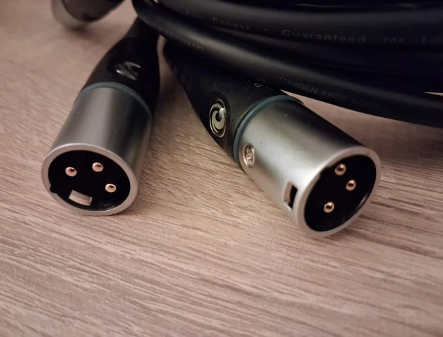 Δύο καλωδια D'Addario PW-M-05 XLR-XLR 1.5m