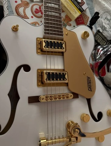 Gretsch G5422TG White