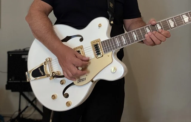 Gretsch G5422TG White