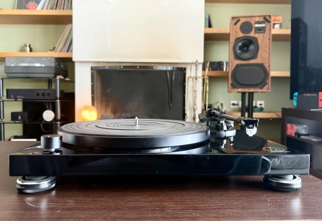 Audio-Technica AT-LPW50PB