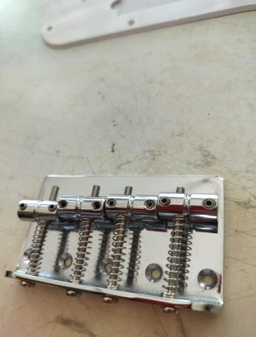 Squier precision bass PARTS (BRIDGE &amp