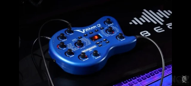 BEHRINGER V-AMP 2 multi effe guitar