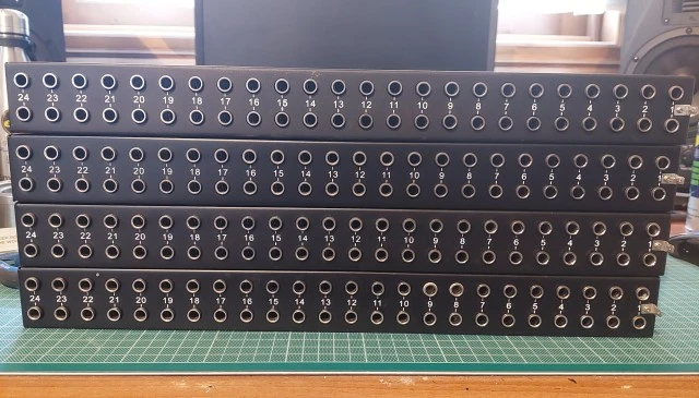 (4x) patchbays NEUTRIK NYS-SPP-L 1