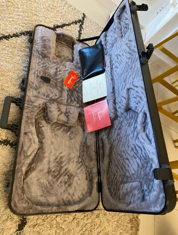 Fender American Ultra II Stratocaster 