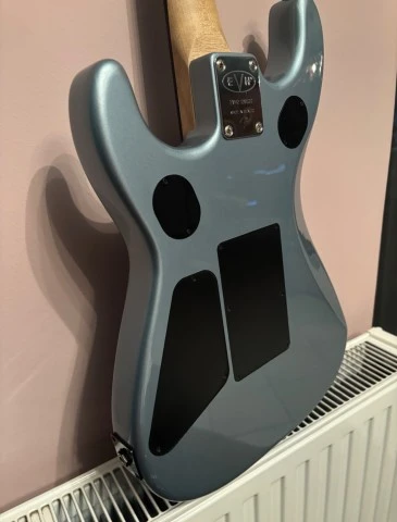 EVH 5150 Series Standard - Ice Blue Meta