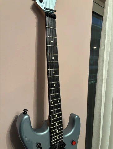 EVH 5150 Series Standard - Ice Blue Meta