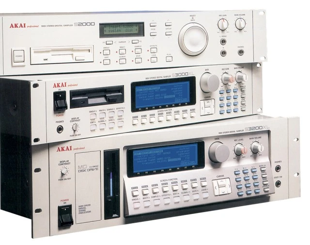 ΖΗΤΕΙΤΑΙ: Roland S-760 / Akai S-Series S