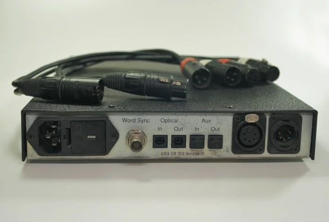 Sonic Solutions AD/DA converter