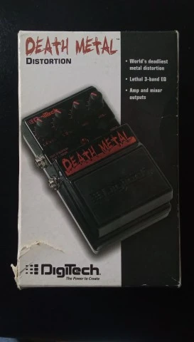 Digitech Death Metal στο κουτί του