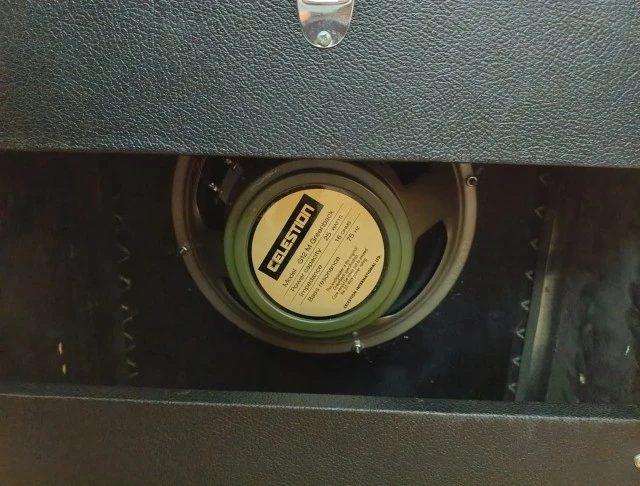 Καμπίνα 1x12 celestion greenback