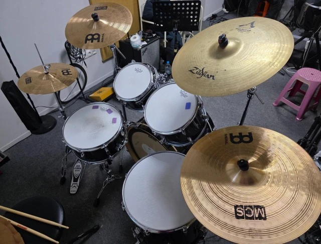 Tama Superstar Classic 22" TPB (Maple shells)