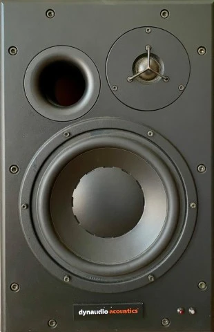 Dynaudio BM15a
