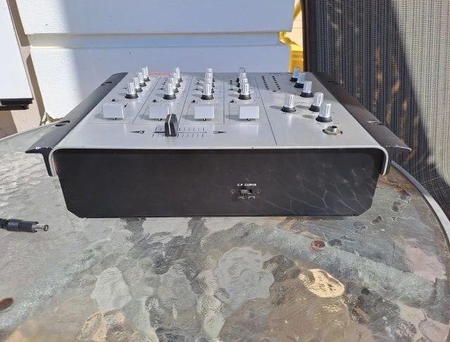 Μίκτης Vestax VMC 004XL