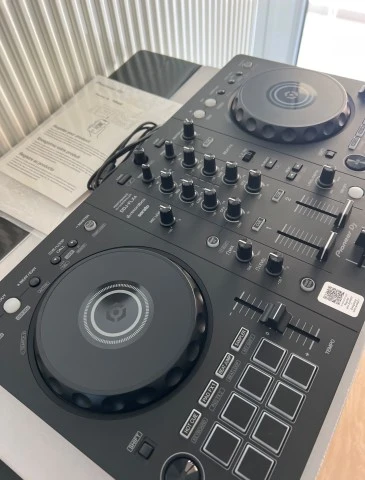 Pioneer DDJ-FLX4 