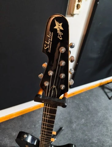 Schecter Ultracure signature
