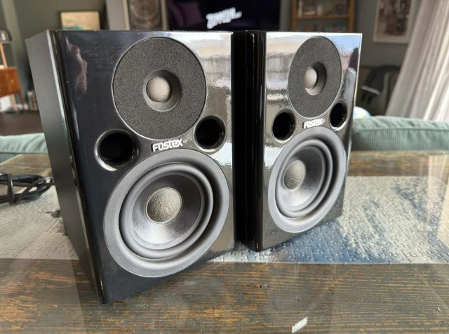 Fostex PM0.4 Active Studio Monitors – Hi