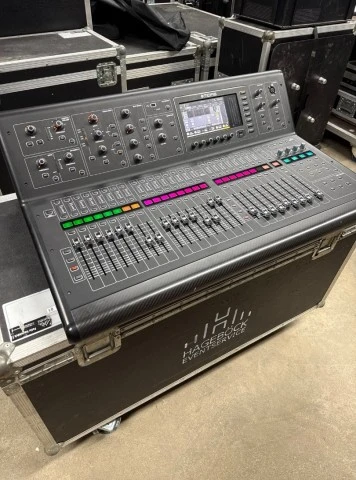 Midas M32 mixing console